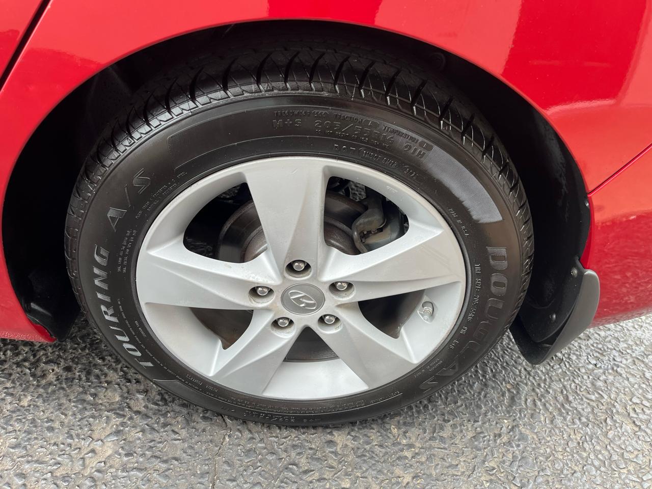 Hyundai Elantra GLS Auto 2013