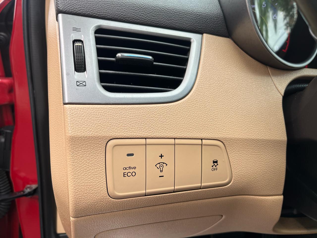 Hyundai Elantra GLS Auto 2013