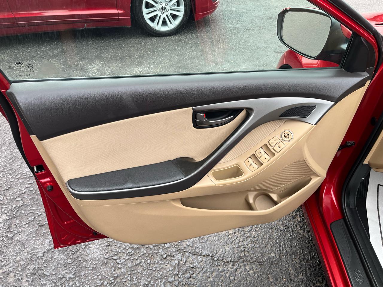 Hyundai Elantra GLS Auto 2013