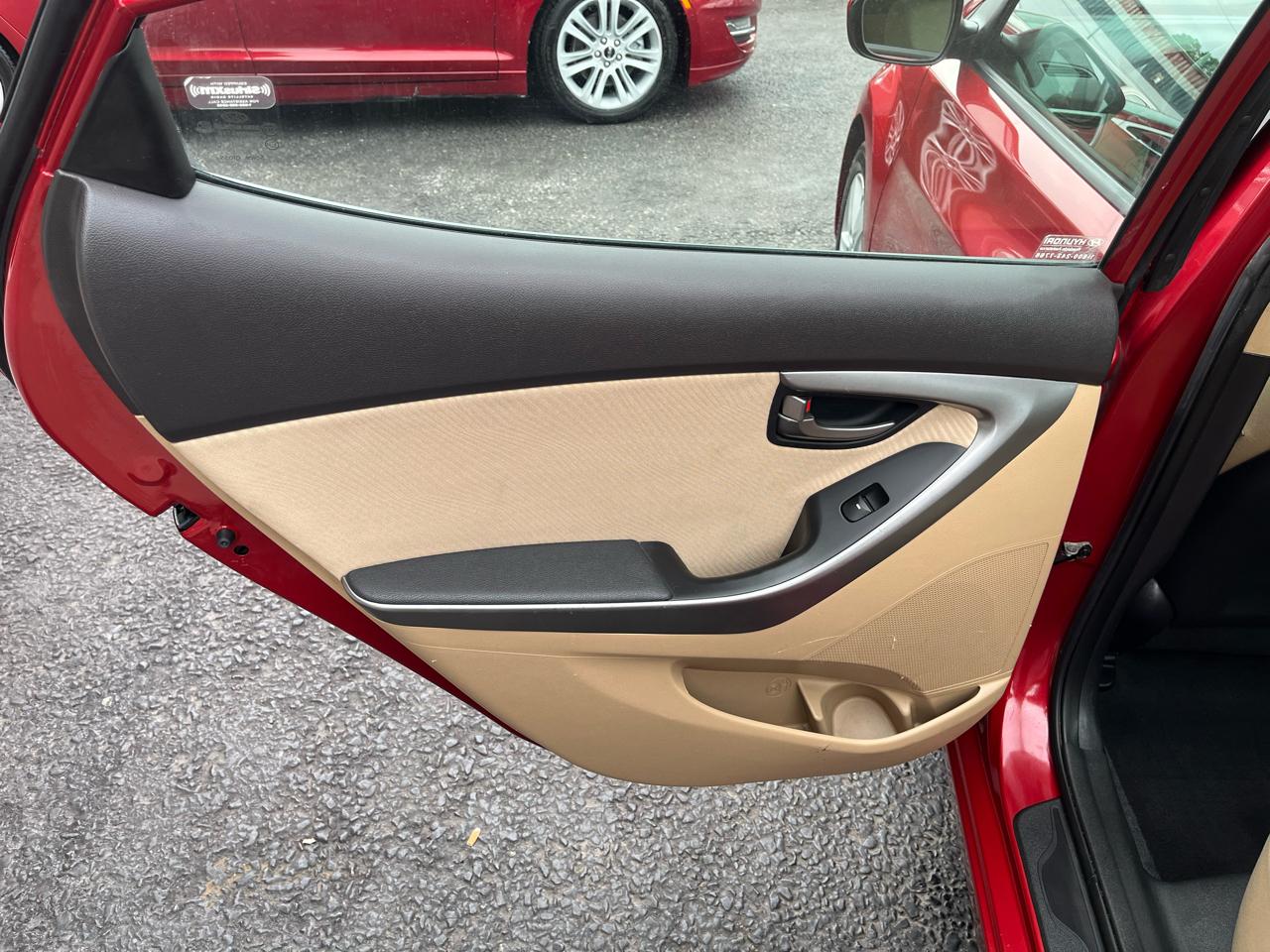 Hyundai Elantra GLS Auto 2013