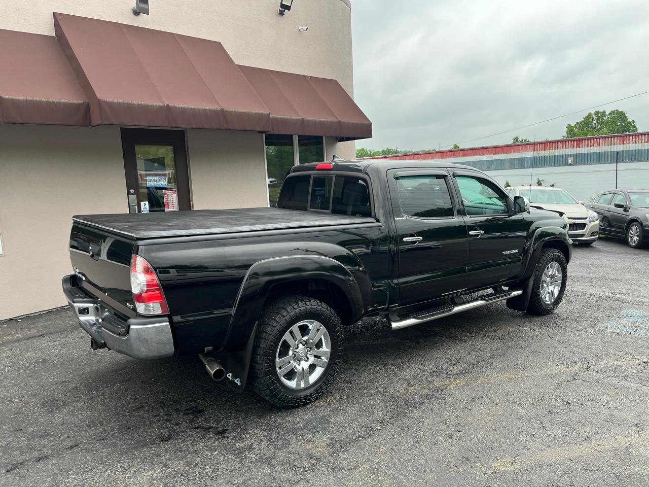 Toyota Tacoma  2015