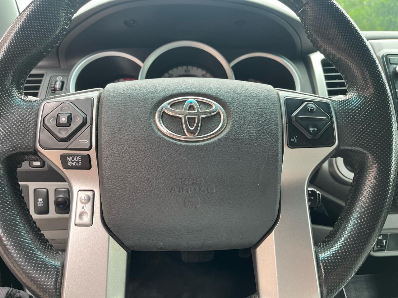 Toyota Tacoma  2015
