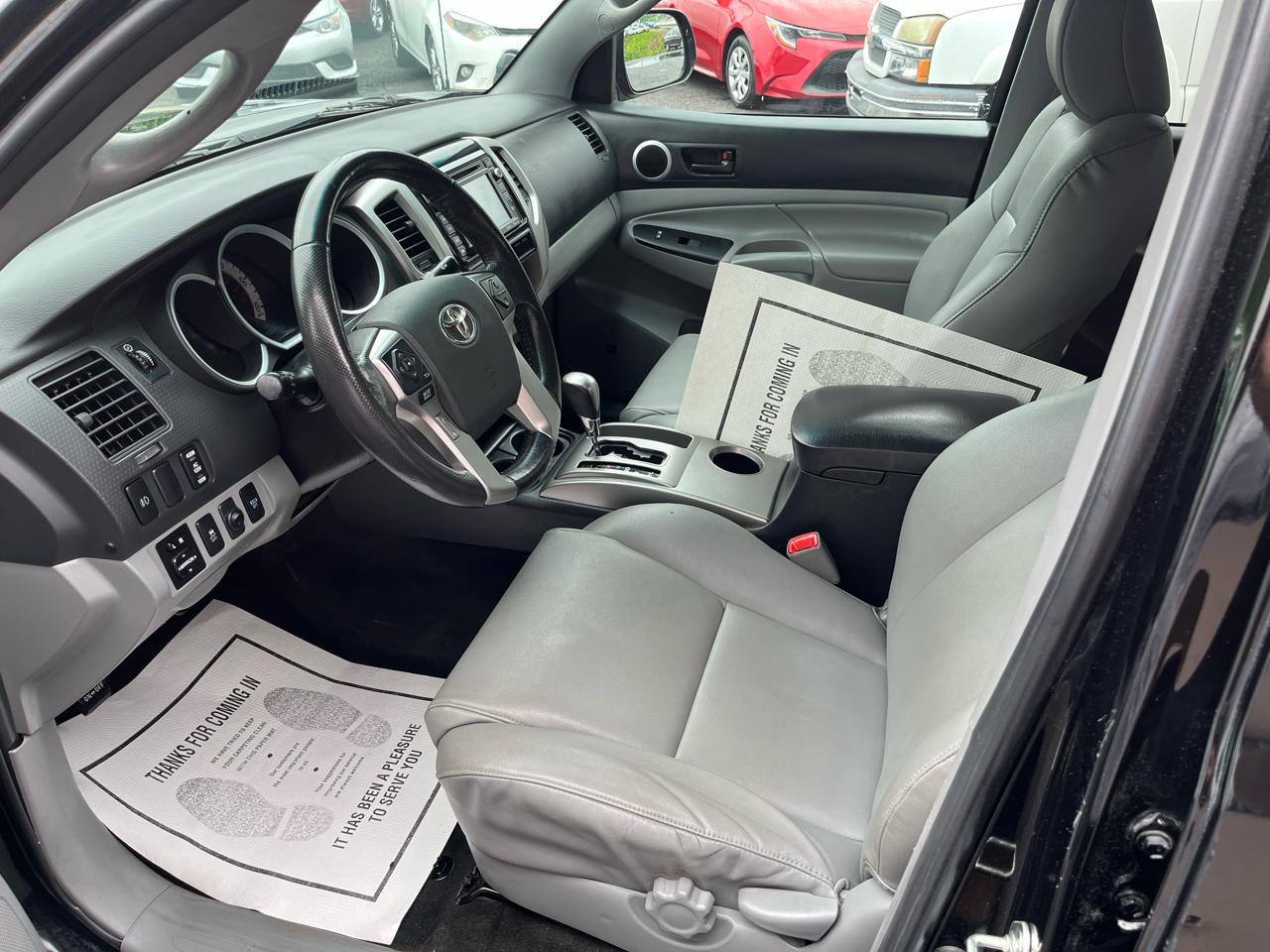Toyota Tacoma  2015