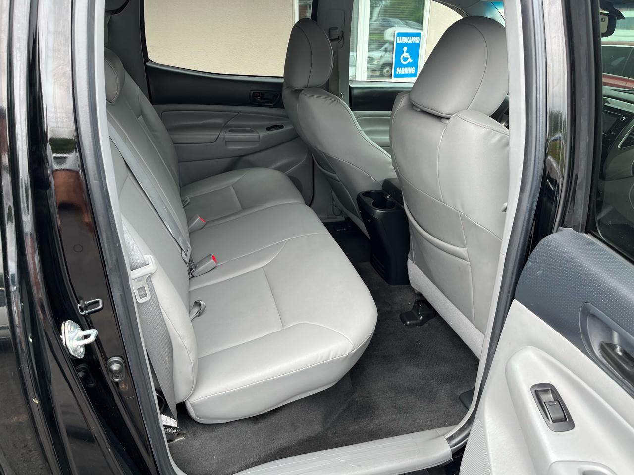 Toyota Tacoma  2015