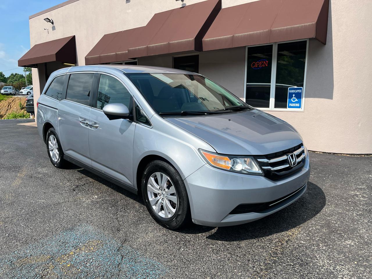 Honda Odyssey SE 2016