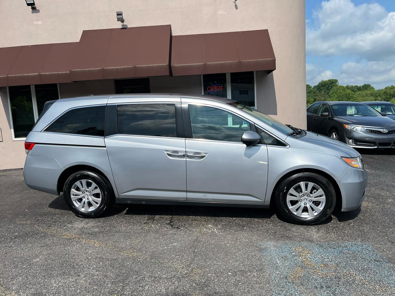 Honda Odyssey SE 2016