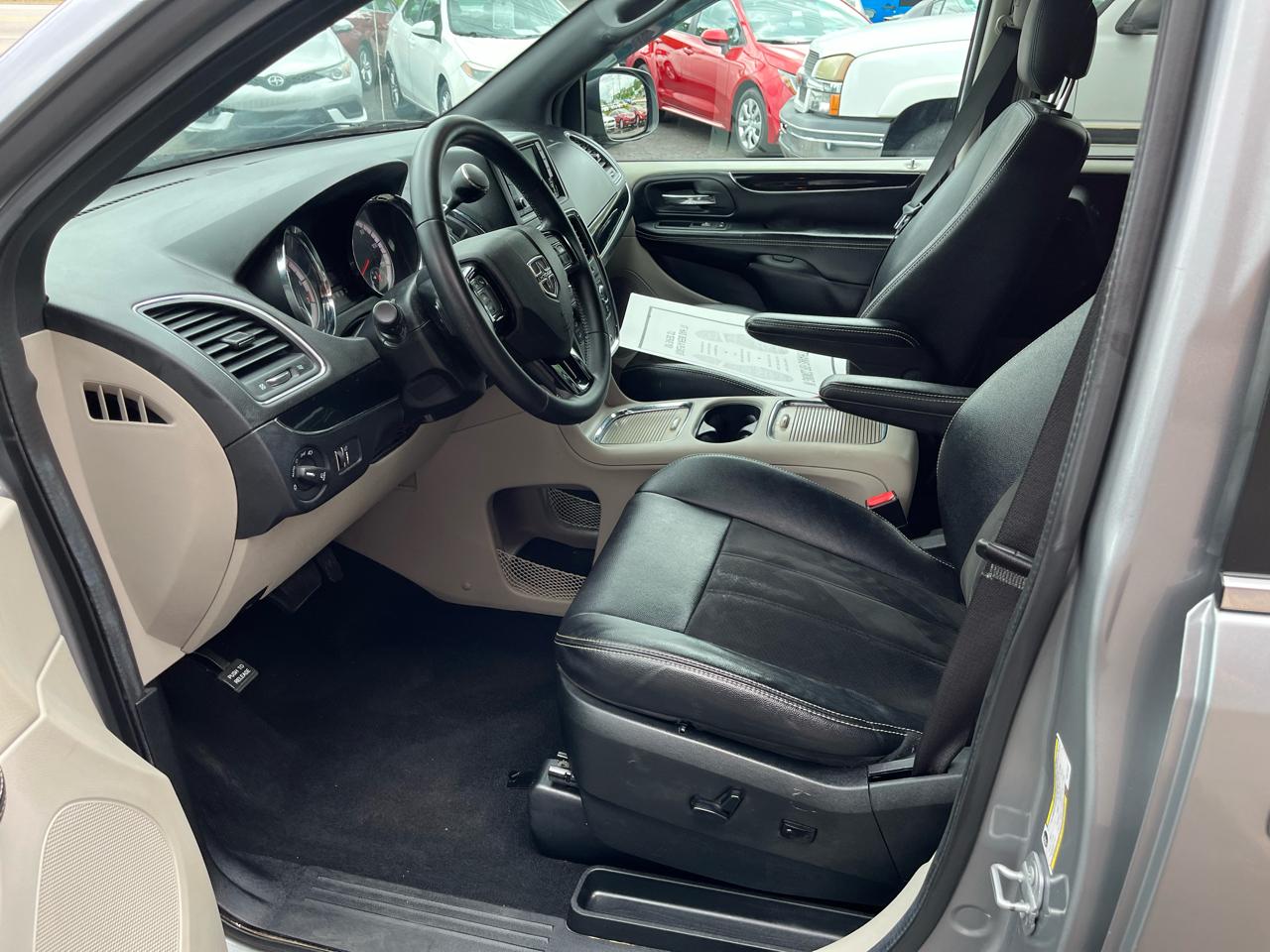 Dodge Grand Caravan SXT 2019