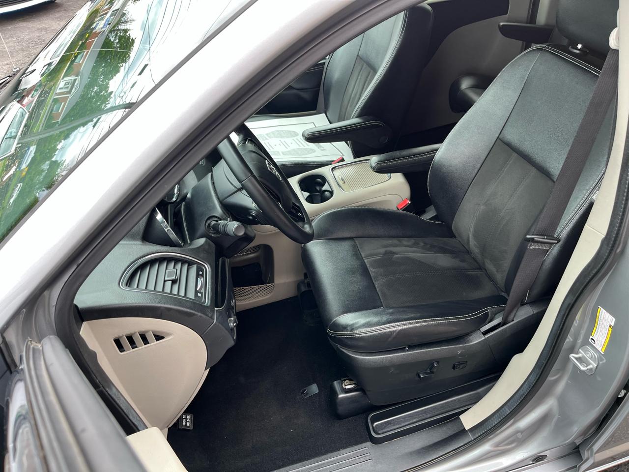 Dodge Grand Caravan SXT 2019