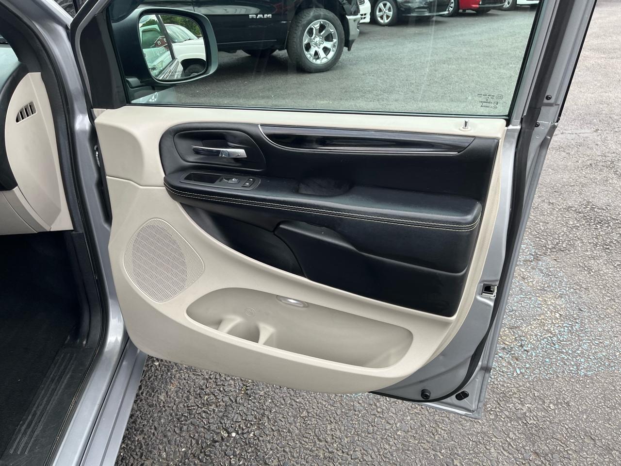 Dodge Grand Caravan SXT 2019