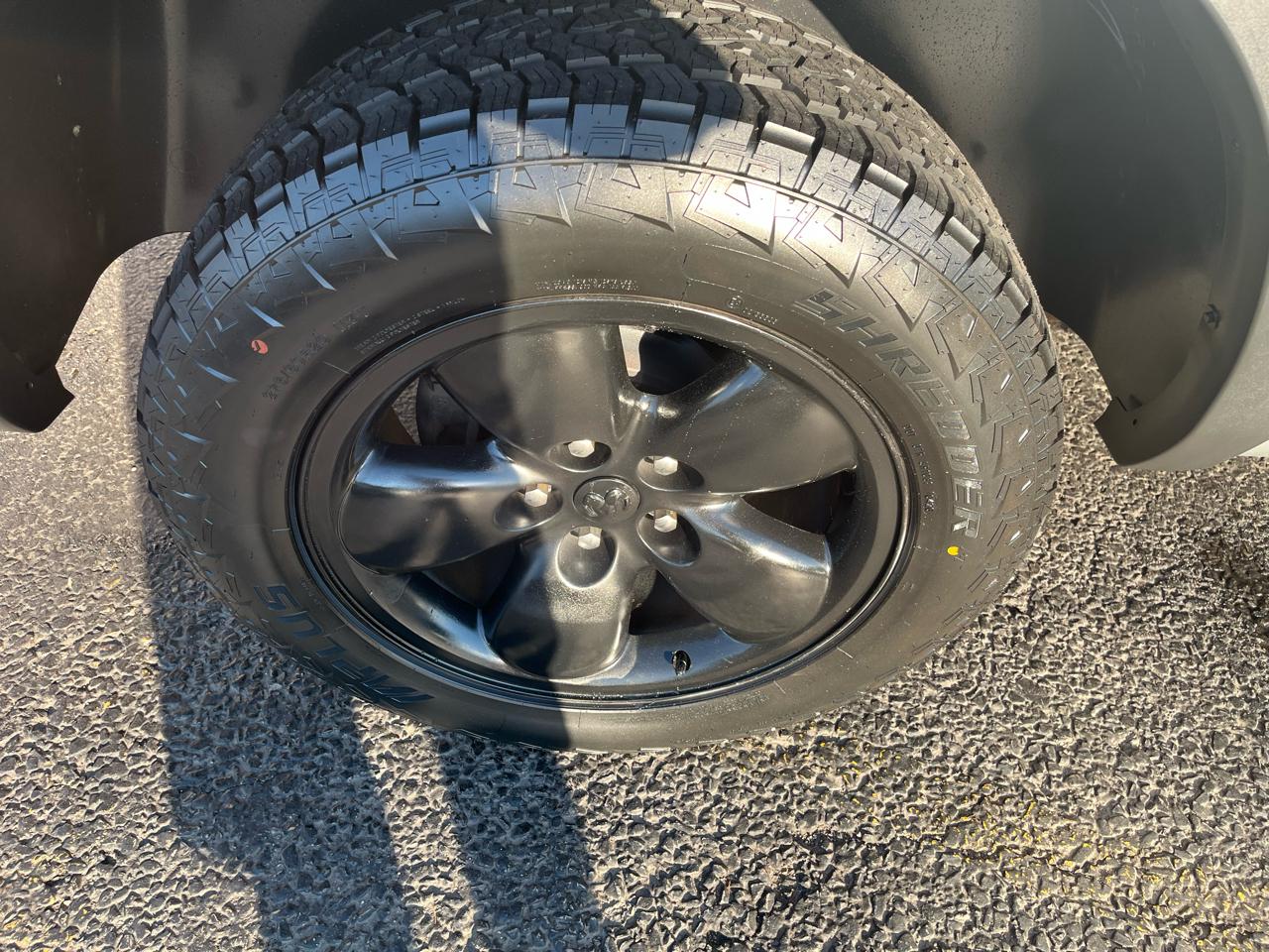 RAM 1500 SLT Quad Cab 4WD 2012