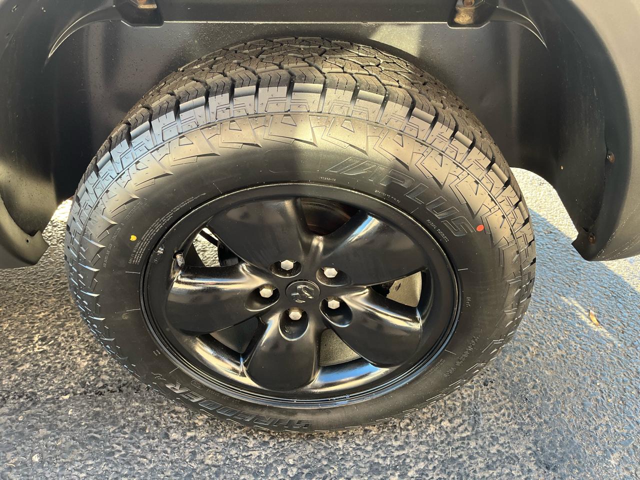 RAM 1500 SLT Quad Cab 4WD 2012