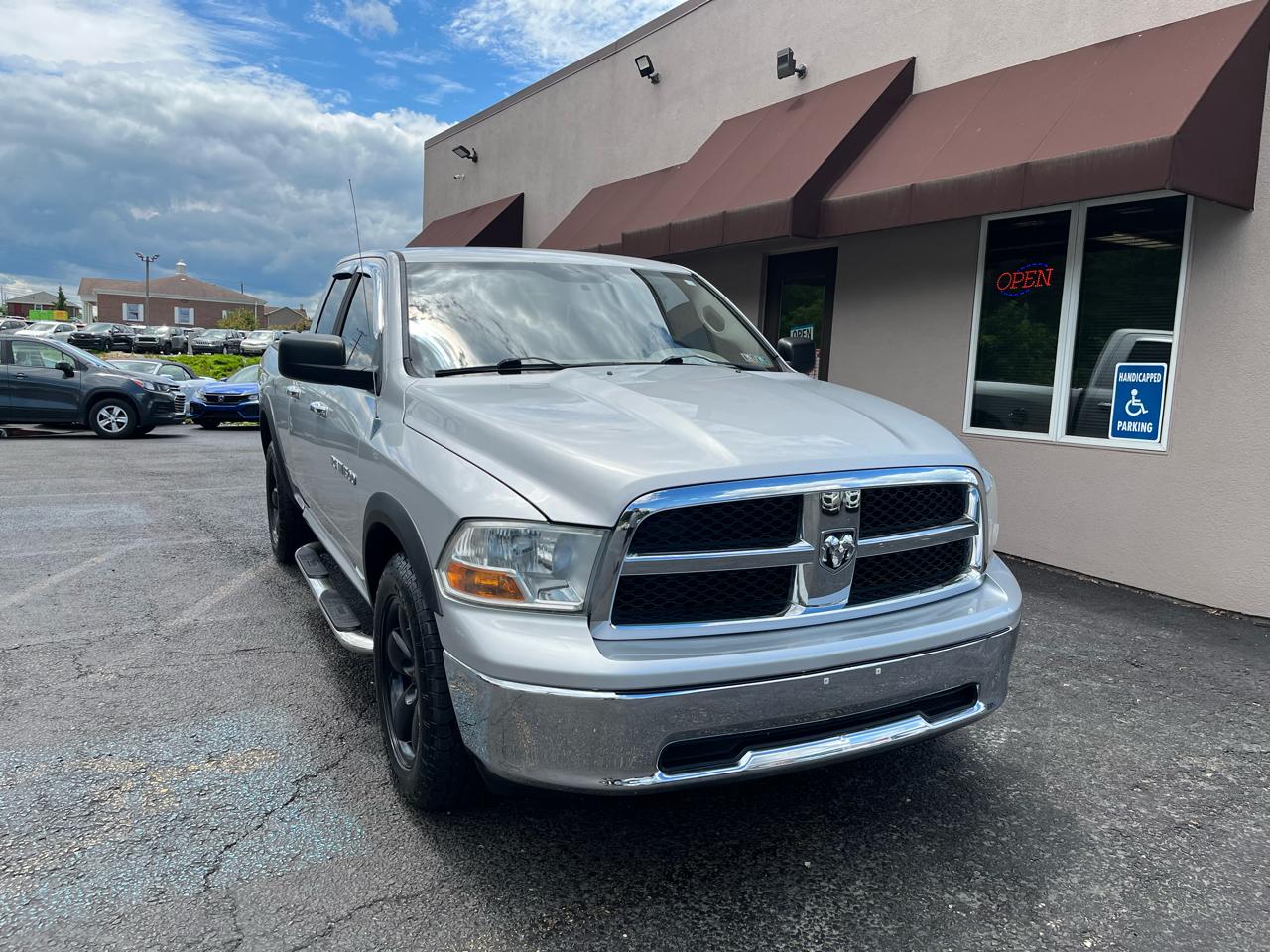 RAM 1500 SLT Quad Cab 4WD 2012