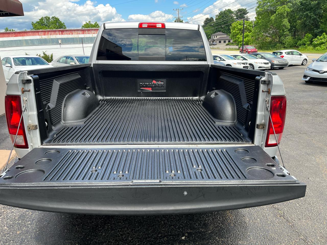 RAM 1500 SLT Quad Cab 4WD 2012