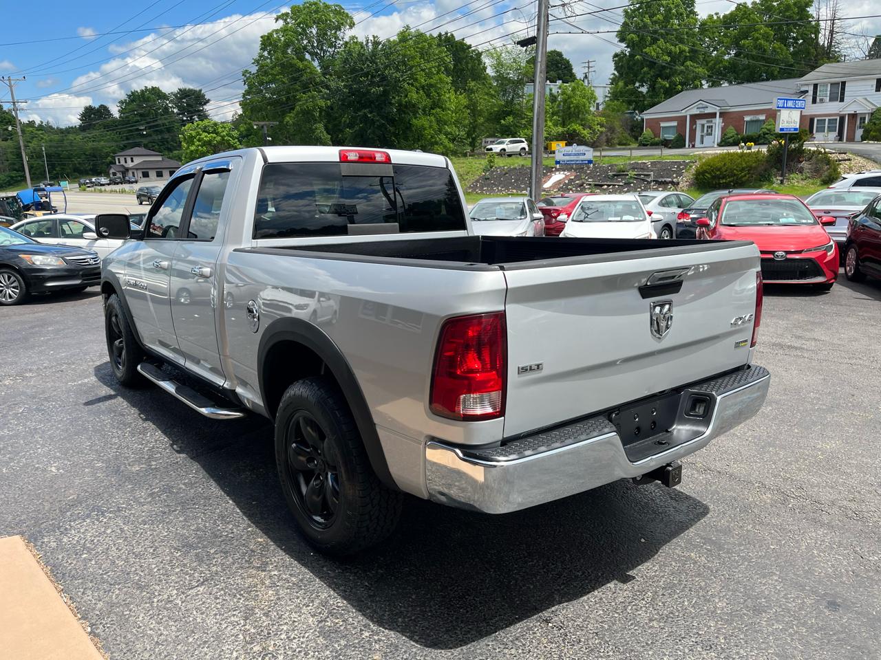 RAM 1500 SLT Quad Cab 4WD 2012