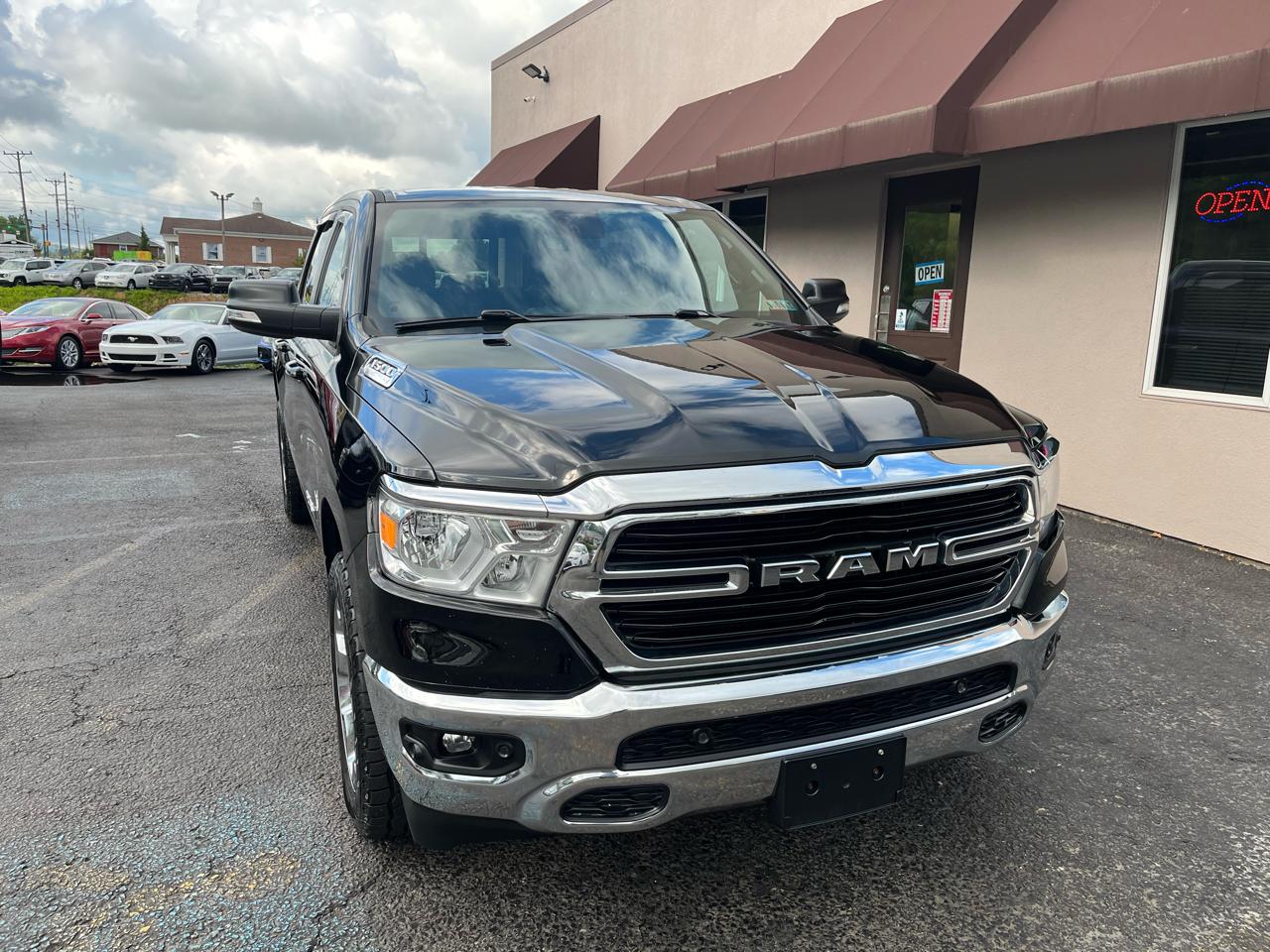 RAM 1500 Big Horn Crew Cab SWB 4WD 2019