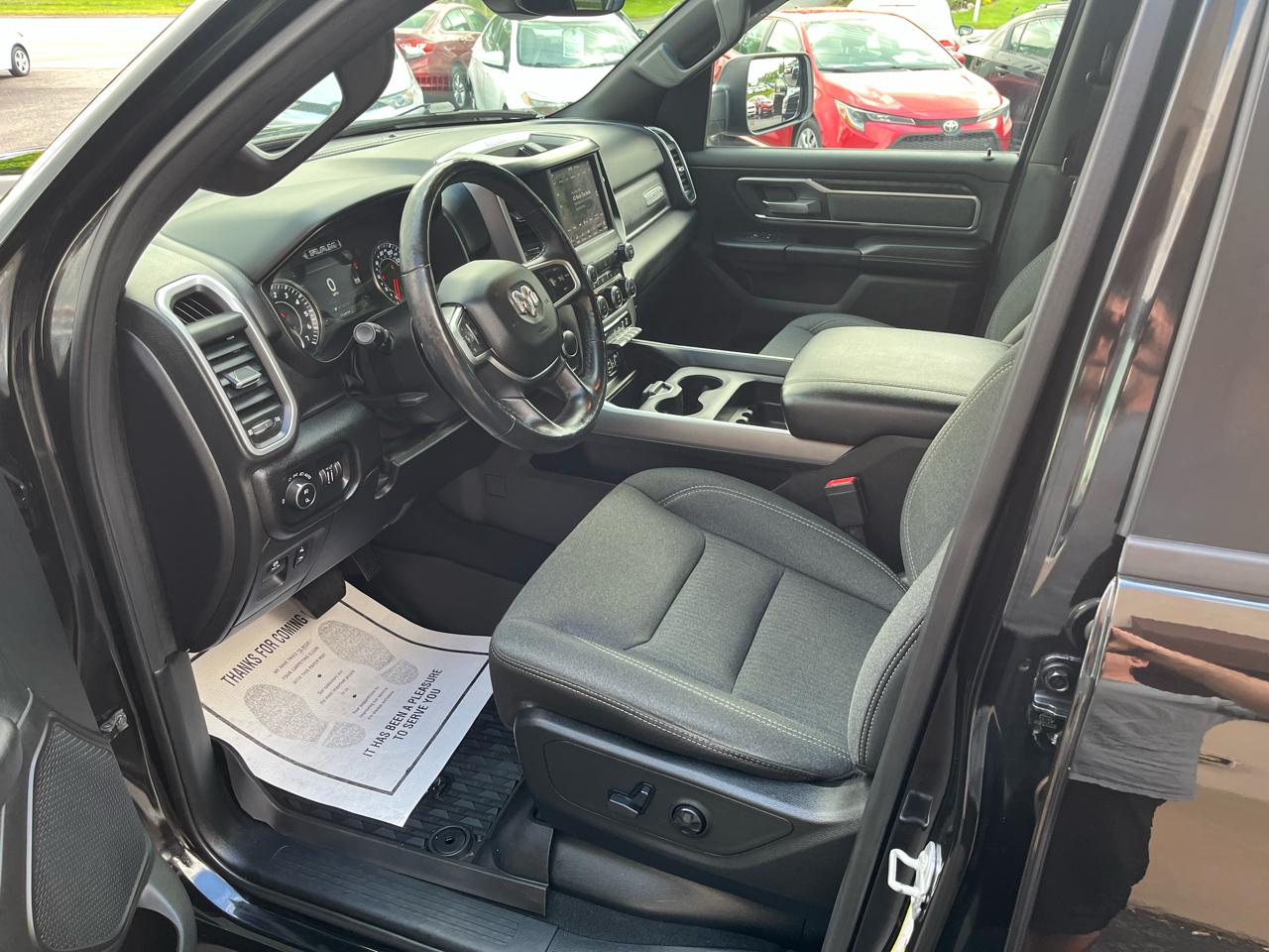 RAM 1500 Big Horn Crew Cab SWB 4WD 2019