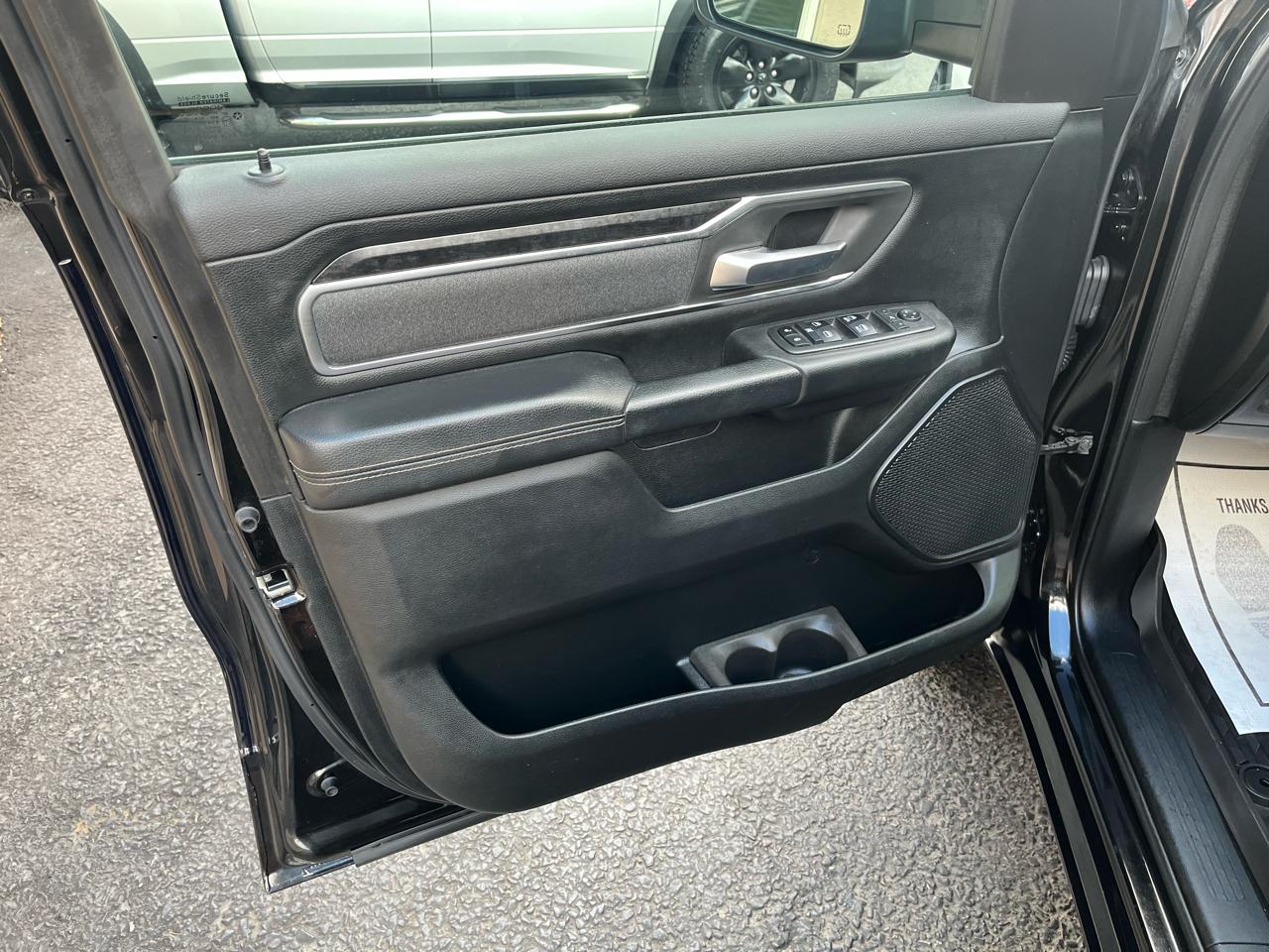 RAM 1500 Big Horn Crew Cab SWB 4WD 2019