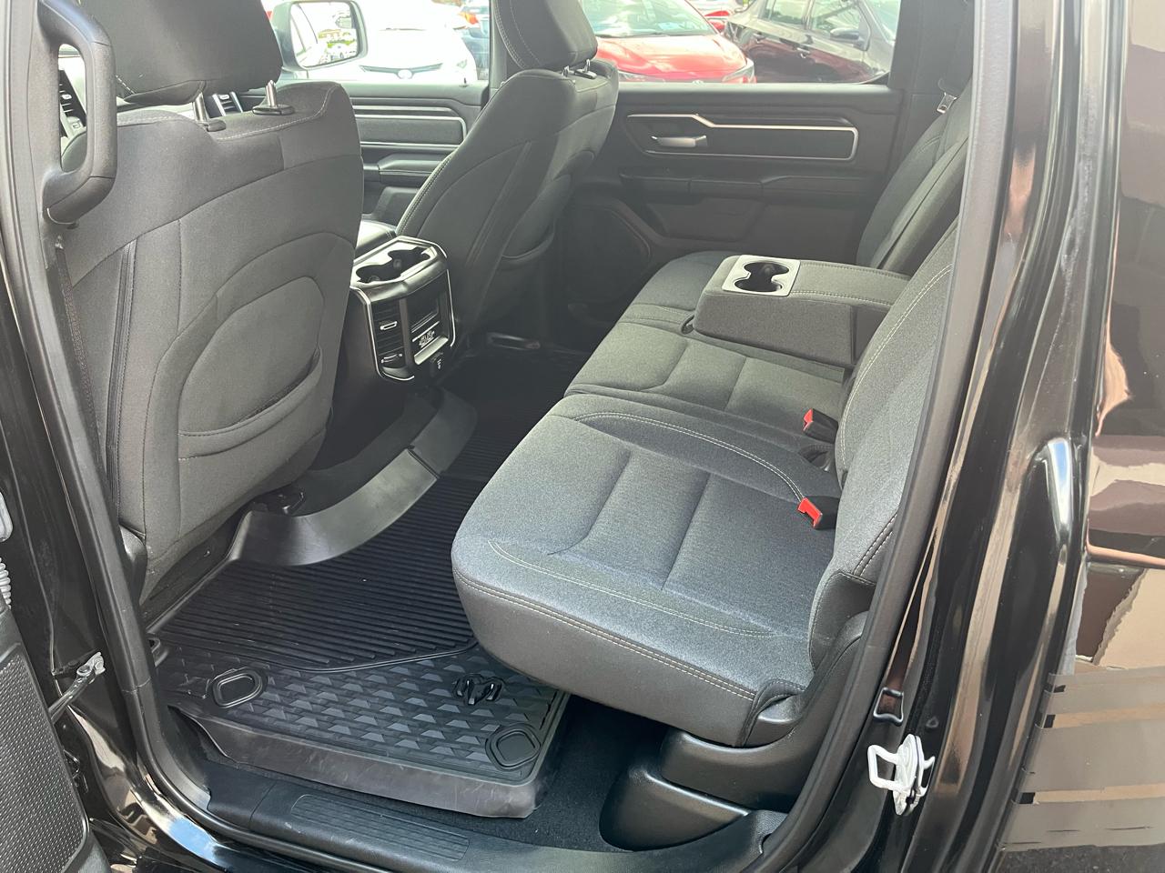 RAM 1500 Big Horn Crew Cab SWB 4WD 2019