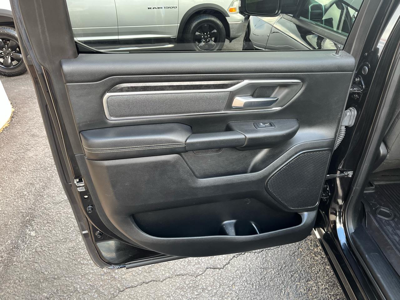 RAM 1500 Big Horn Crew Cab SWB 4WD 2019