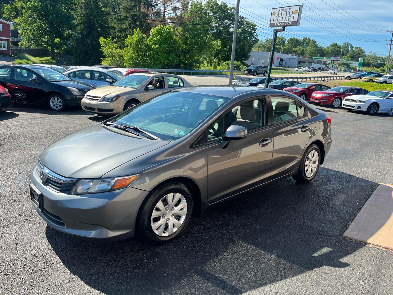 Honda Civic LX Sedan 5-Speed AT 2012
