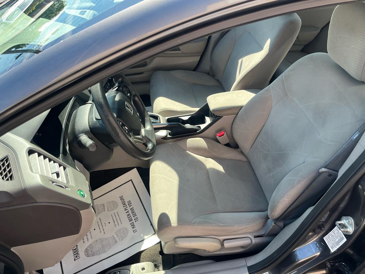 Honda Civic LX Sedan 5-Speed AT 2012