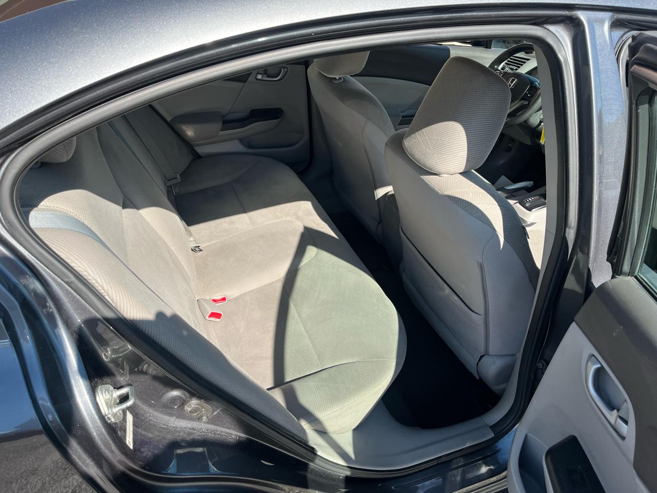 Honda Civic LX Sedan 5-Speed AT 2012