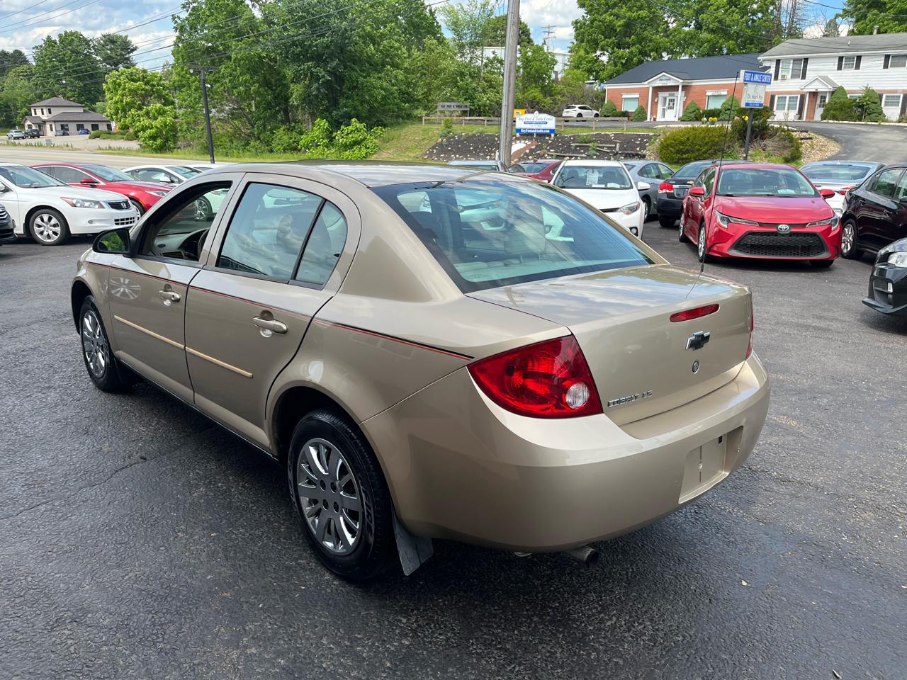 Chevrolet Cobalt LS Sedan 2005
