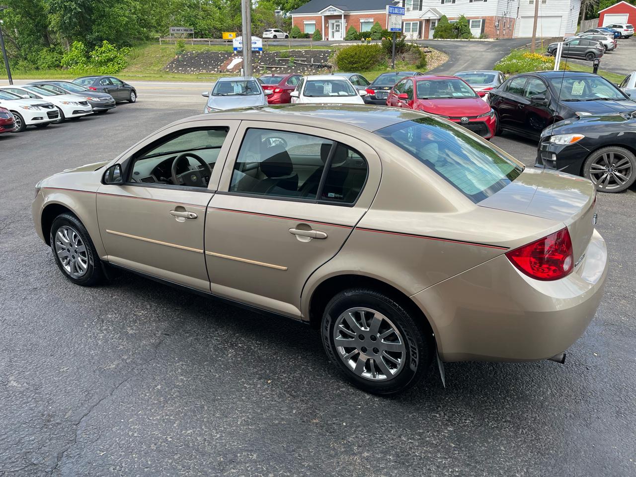 Chevrolet Cobalt LS Sedan 2005