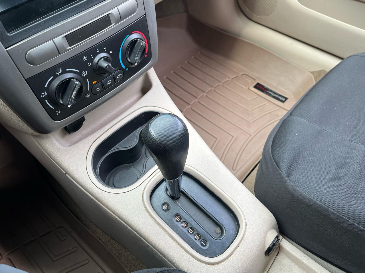 Chevrolet Cobalt LS Sedan 2005