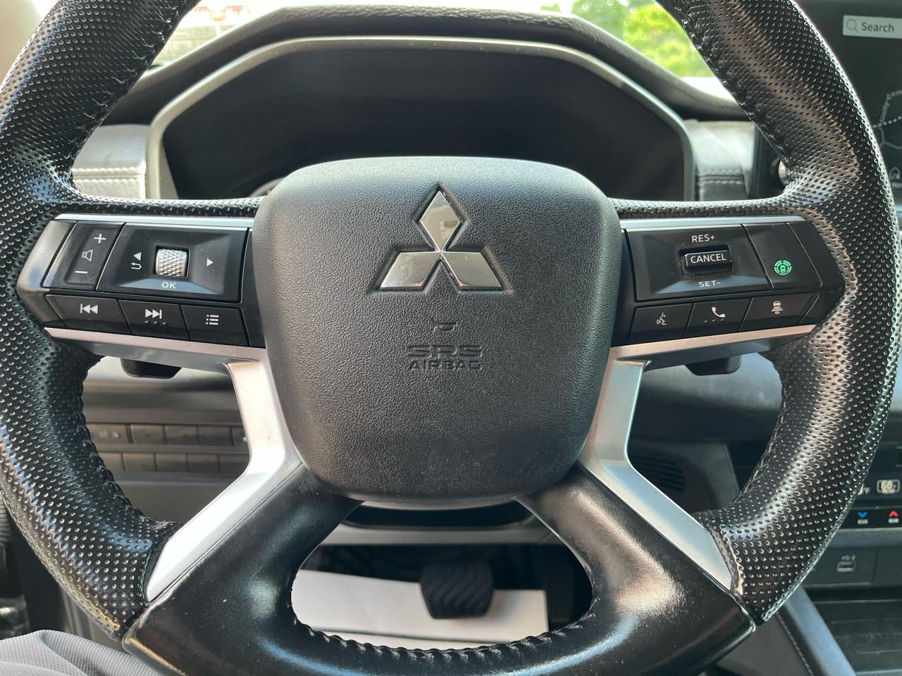Mitsubishi Outlander  2022