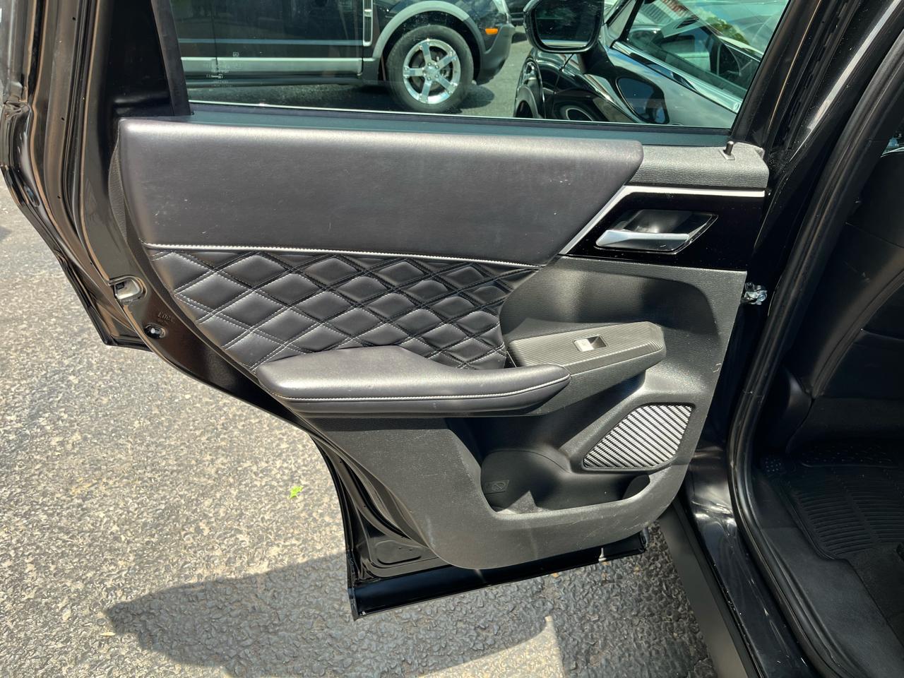 Mitsubishi Outlander  2022