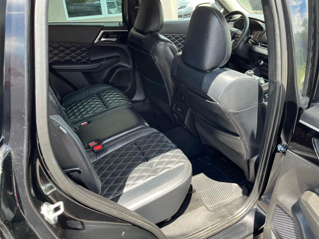 Mitsubishi Outlander  2022