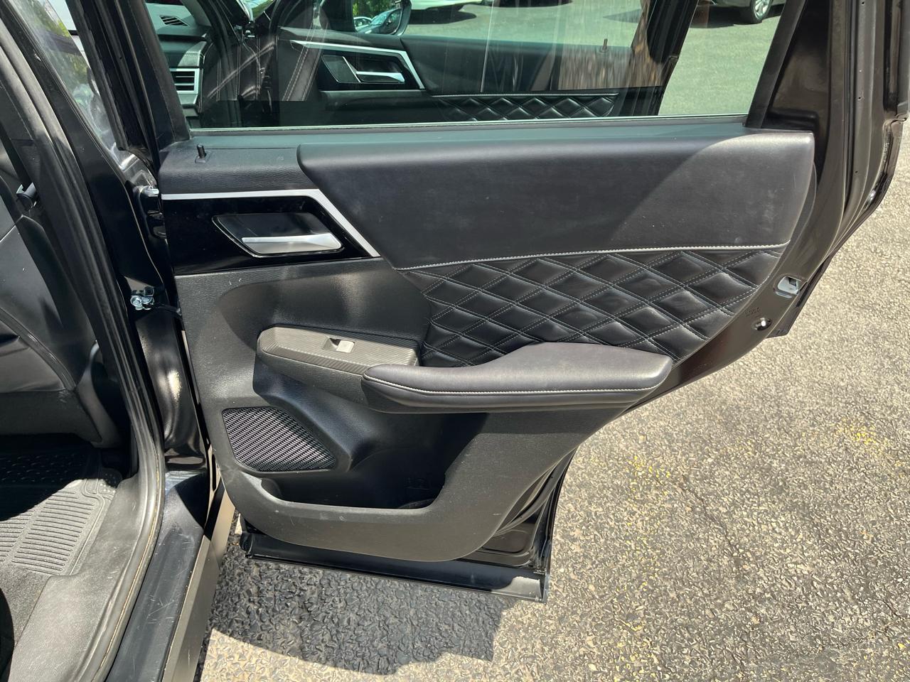 Mitsubishi Outlander  2022
