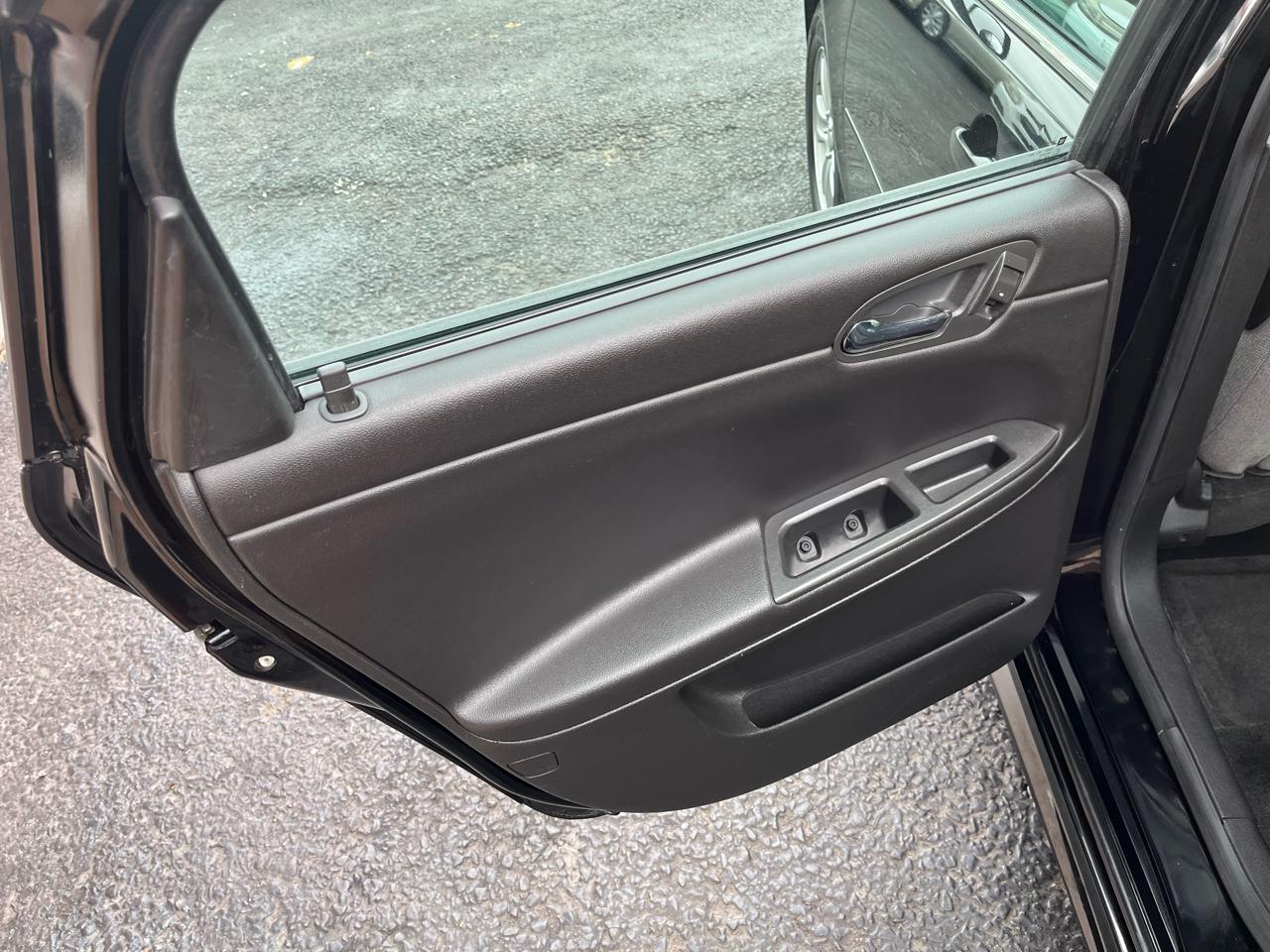 Chevrolet Impala LS (Fleet) 2012