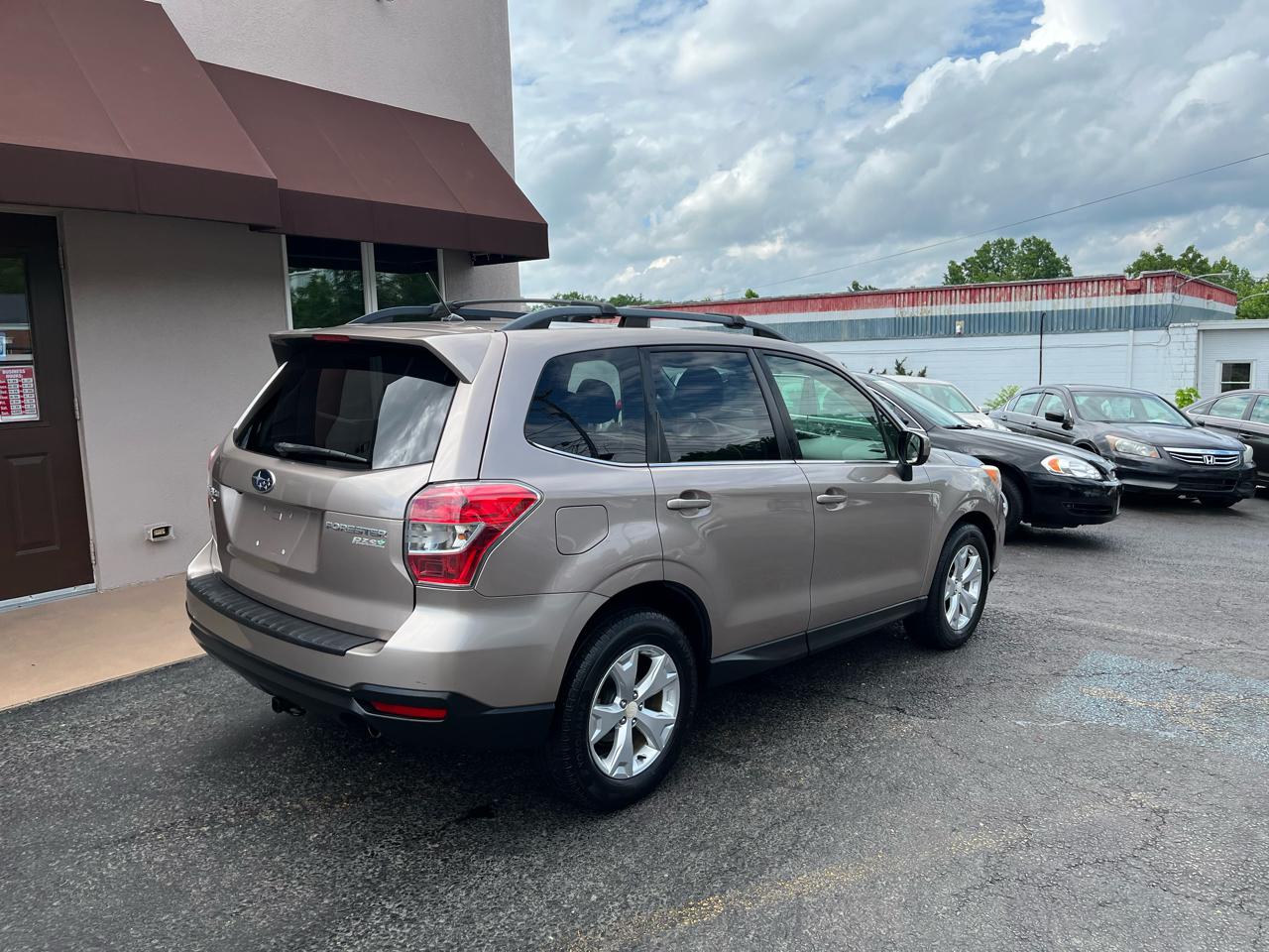 Subaru Forester 2.5i Limited 2014