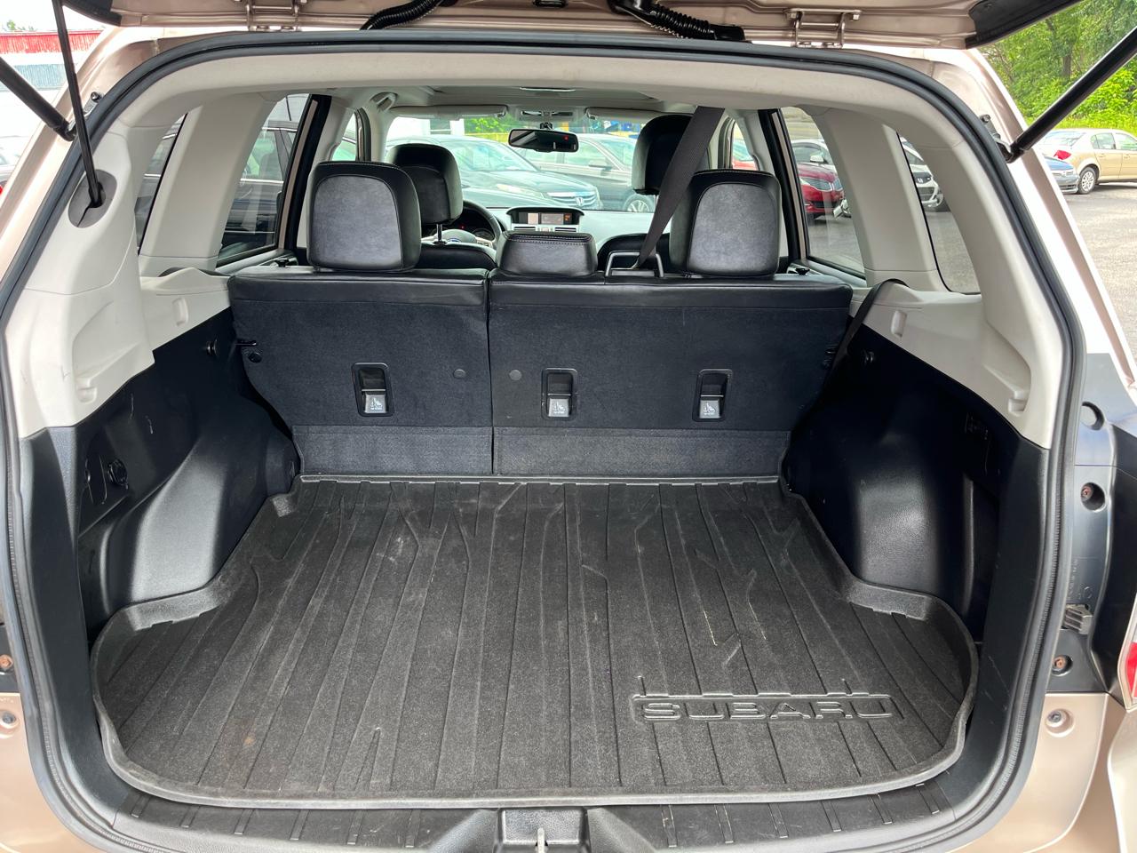 Subaru Forester 2.5i Limited 2014