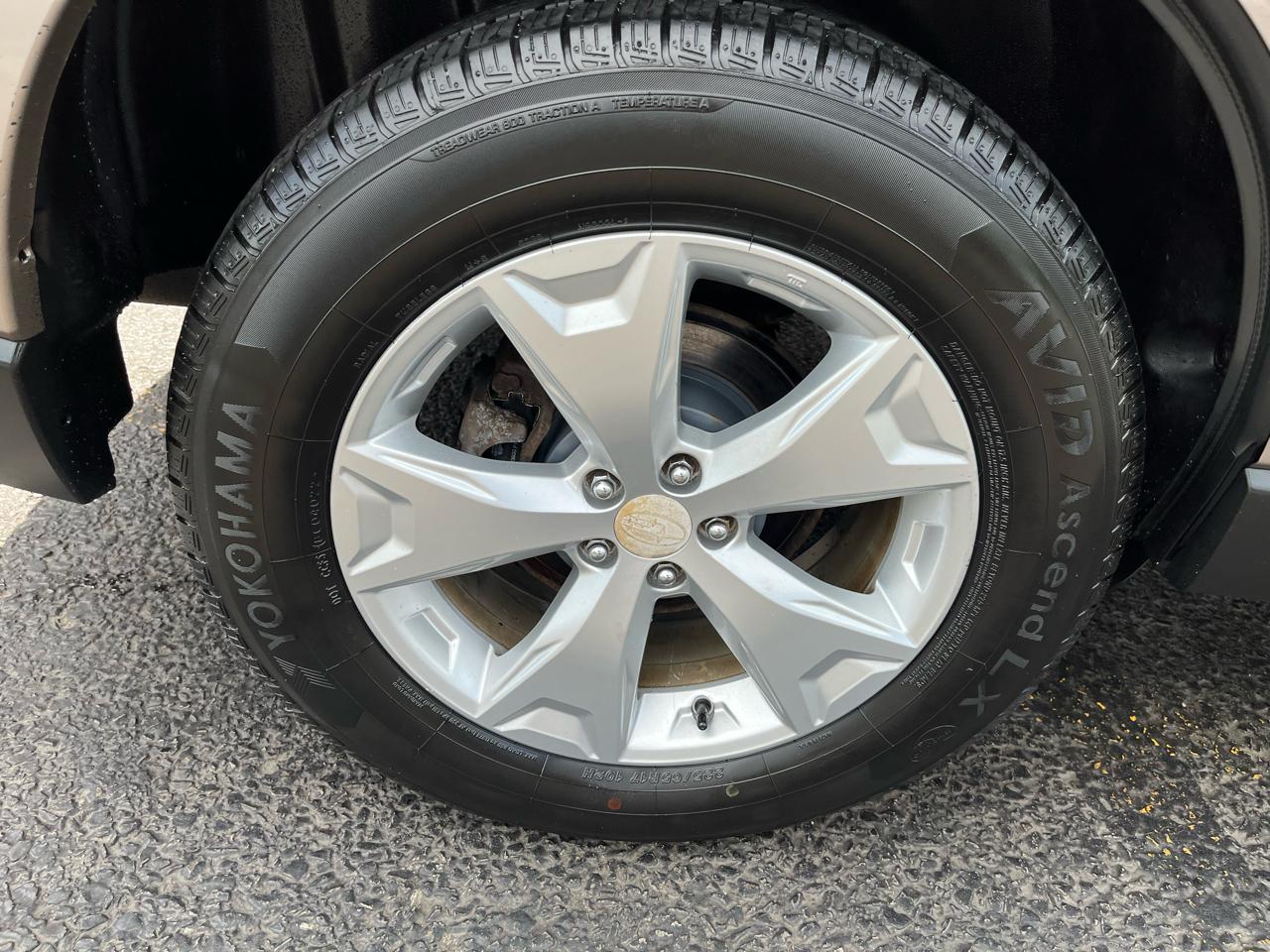 Subaru Forester 2.5i Limited 2014