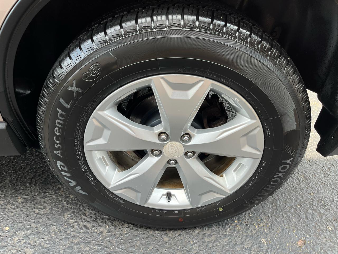 Subaru Forester 2.5i Limited 2014