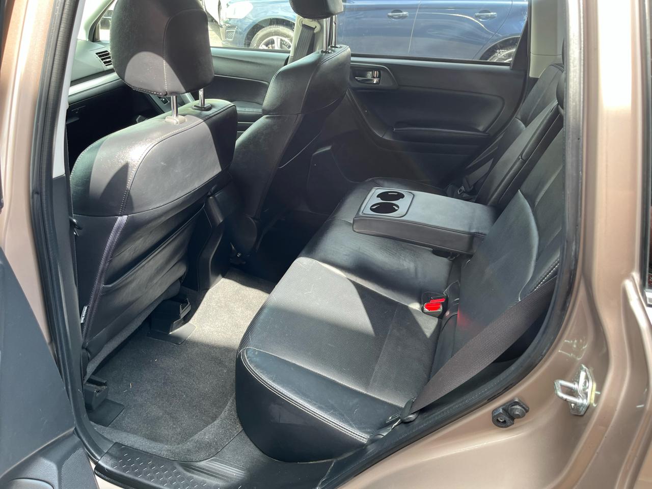 Subaru Forester 2.5i Limited 2014
