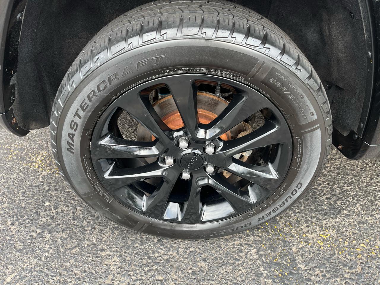 Jeep Grand Cherokee Altitude 4D SUV 4WD 2017