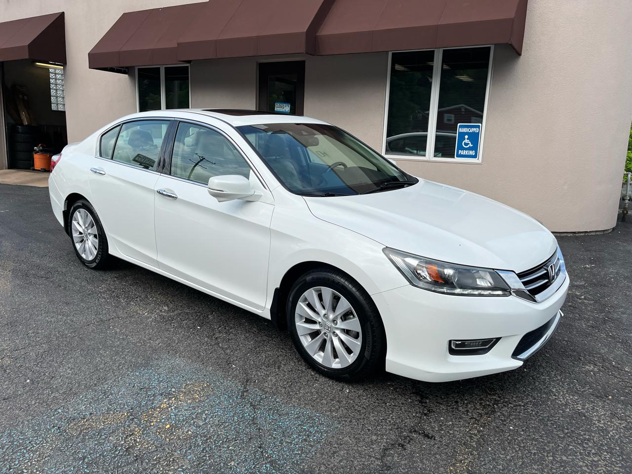 Honda Accord EX-L V6 Sedan AT 2013