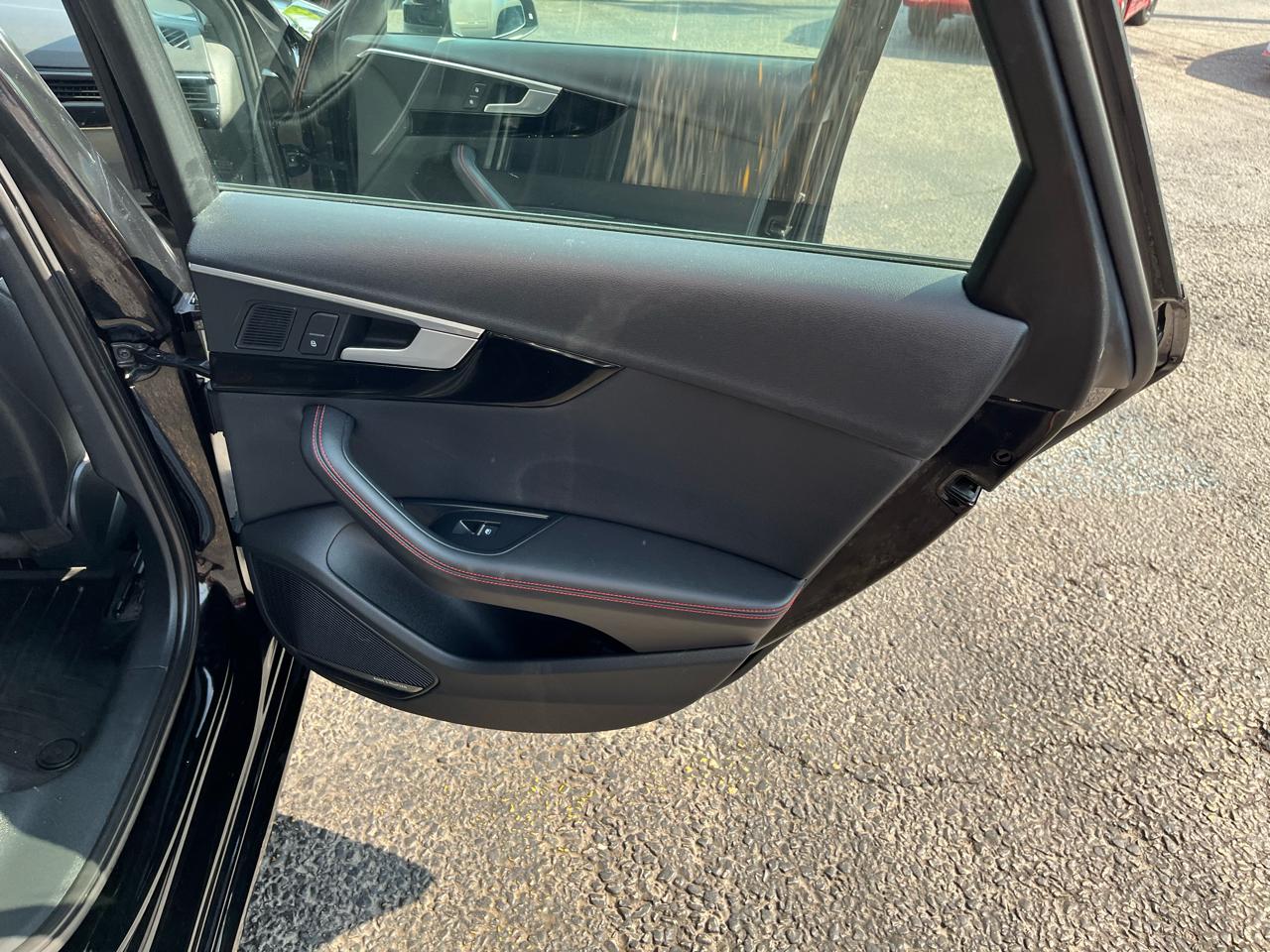Audi A4  2018