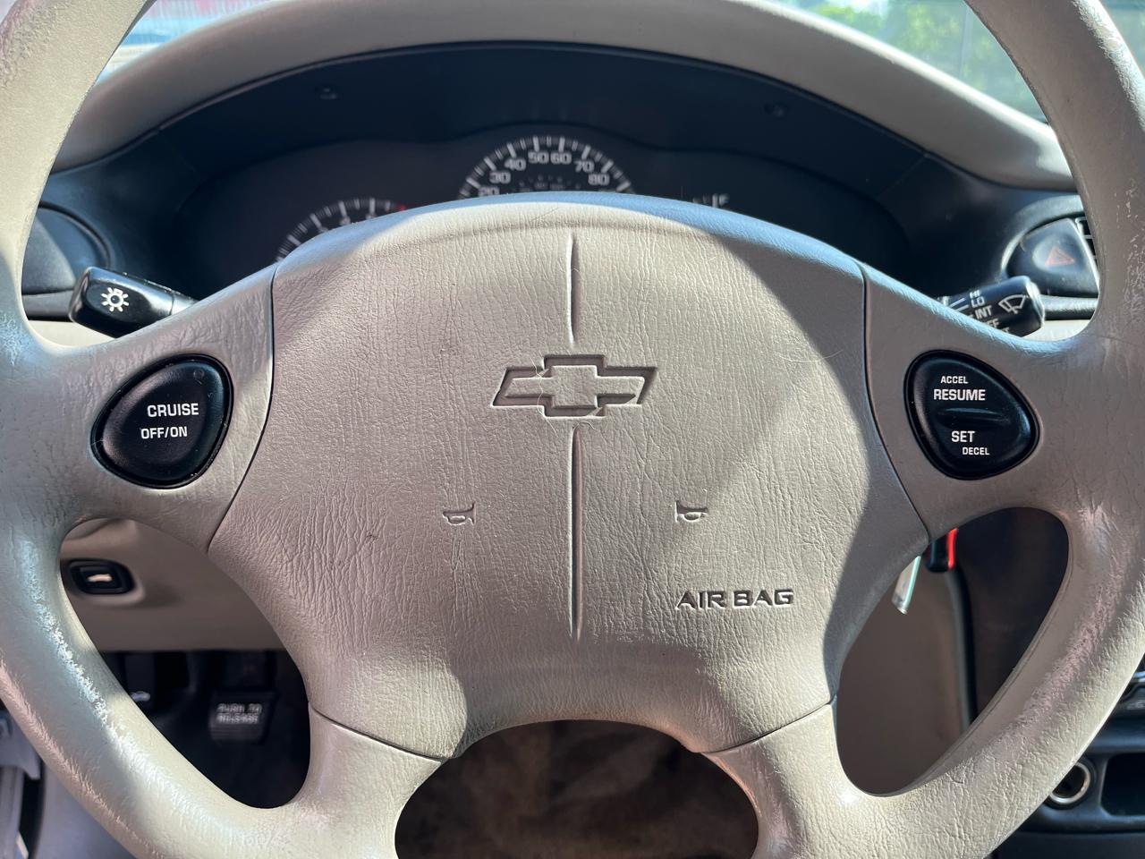 Chevrolet Classic 4dr Sdn 2005