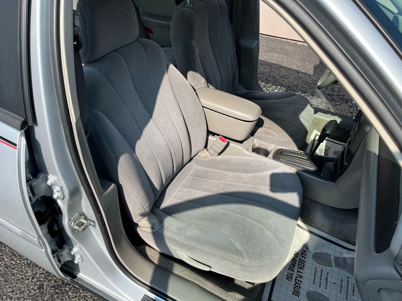 Chevrolet Classic 4dr Sdn 2005