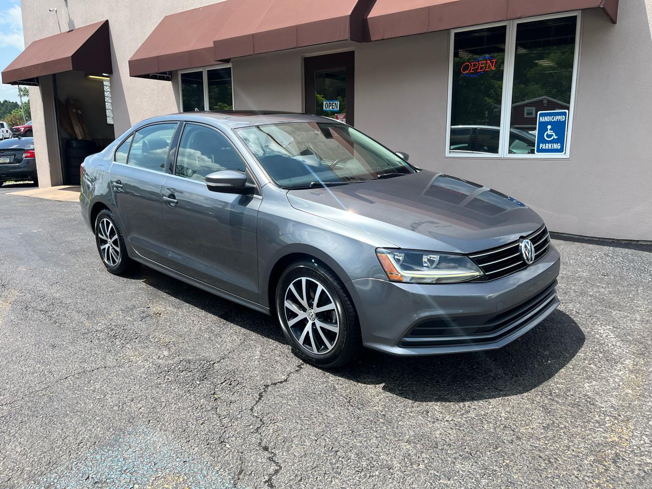 Volkswagen Jetta 1.4T SE 6A 2017