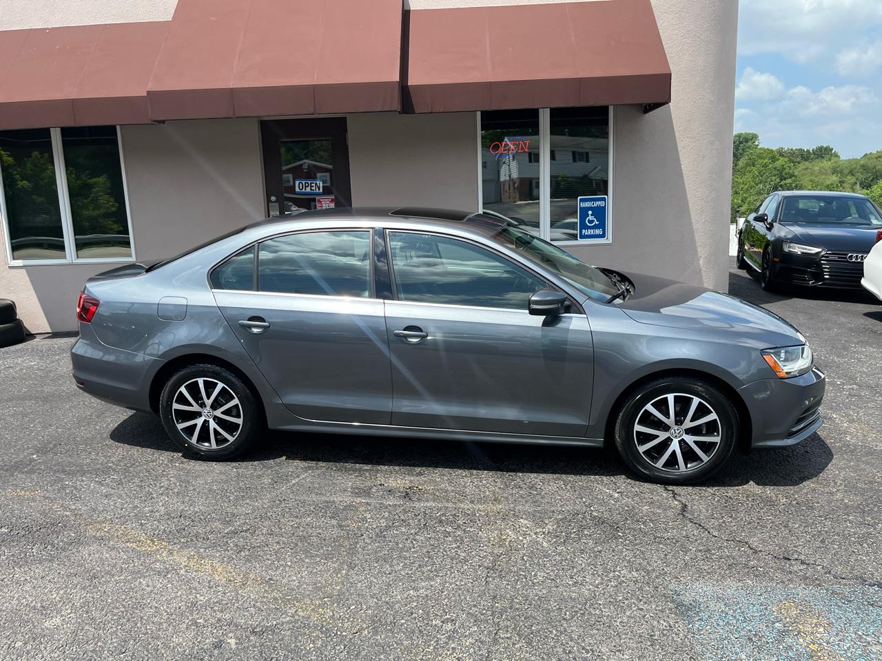 Volkswagen Jetta 1.4T SE 6A 2017