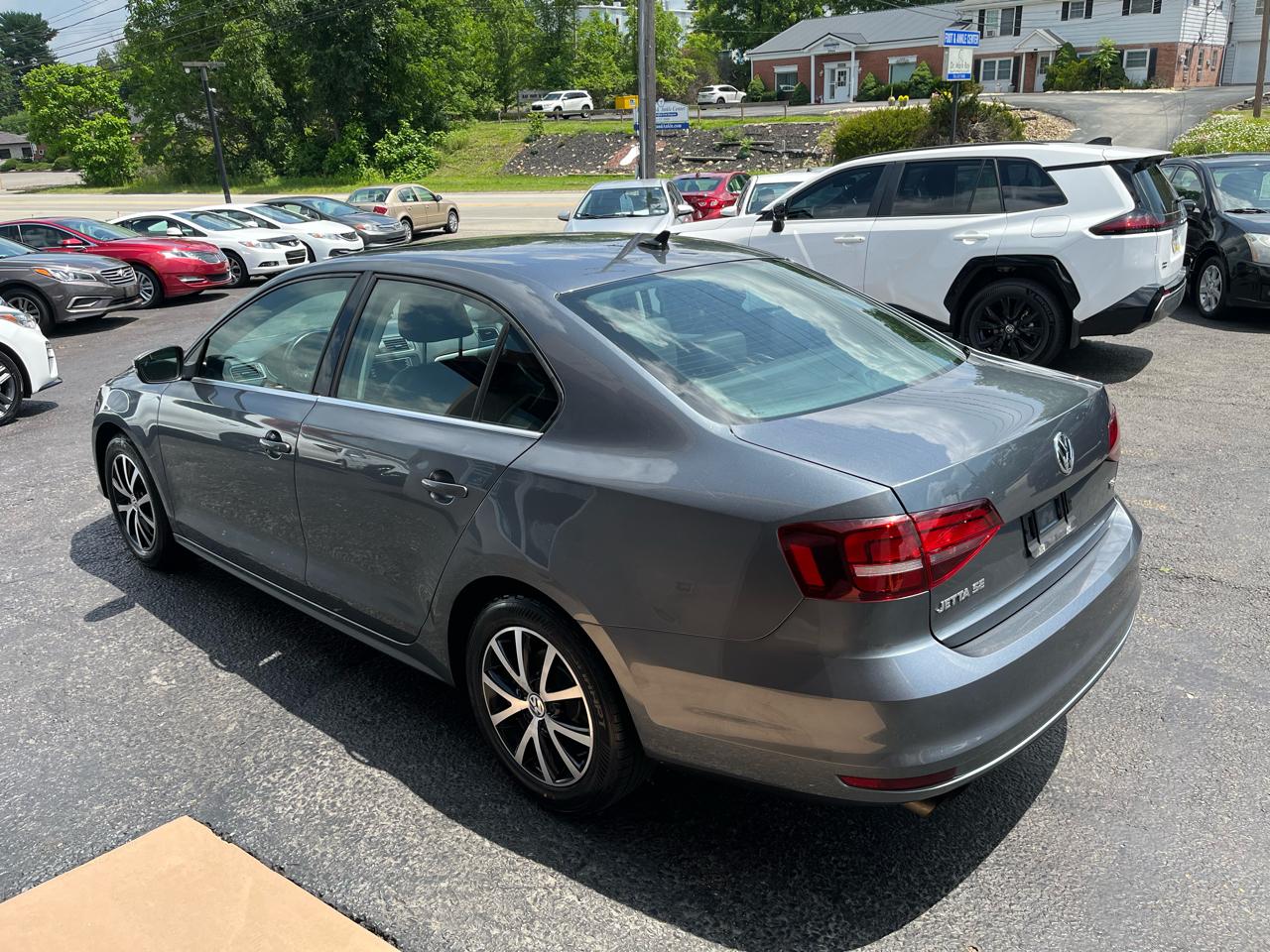 Volkswagen Jetta 1.4T SE 6A 2017