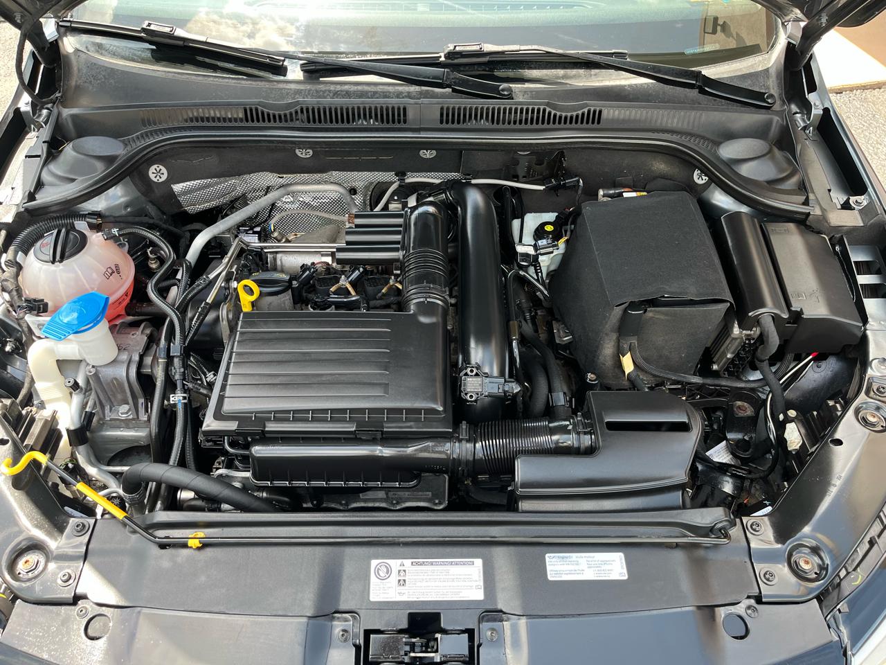 Volkswagen Jetta 1.4T SE 6A 2017
