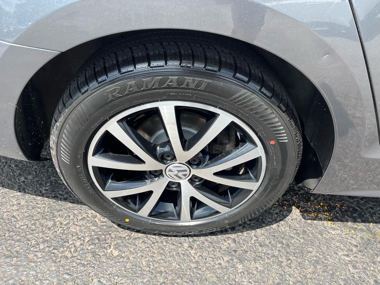 Volkswagen Jetta 1.4T SE 6A 2017