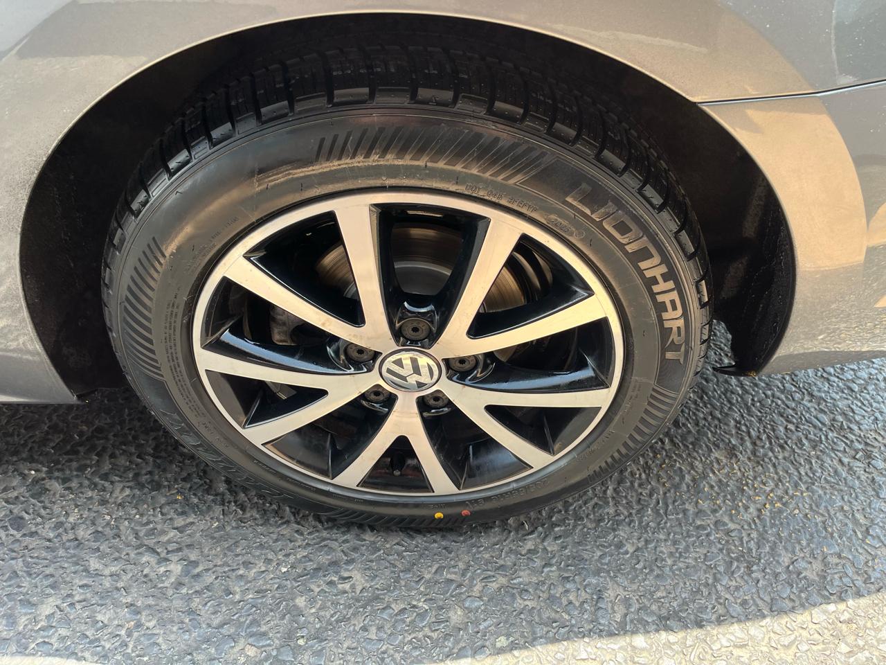 Volkswagen Jetta 1.4T SE 6A 2017